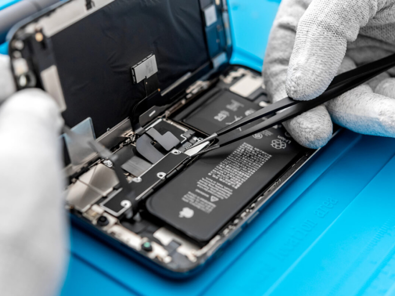 Guida alla Sostituzione Display iPhone: Come Riparare lo Schermo in Sicurezza